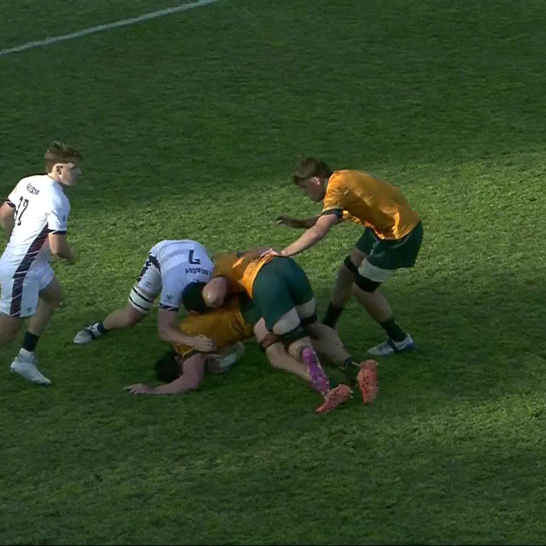 Sid Harvey, take a bow ๐คฏ Harvey sets up Hwi Sharples for an Australian try with this extraordinary bit of skill ๐ #WorldRugbyU20s