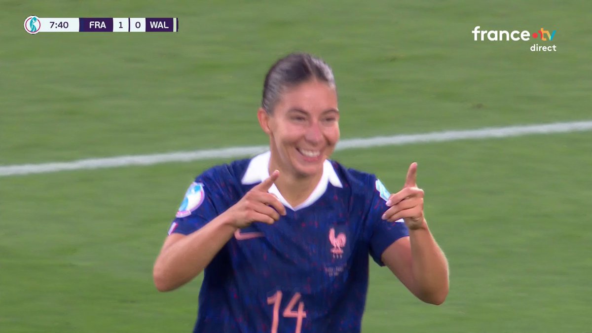 Le 8e but de Clara en Équipe de France ⚽️ #FRAPDG #Weuro2025 #FiersdetreBleues