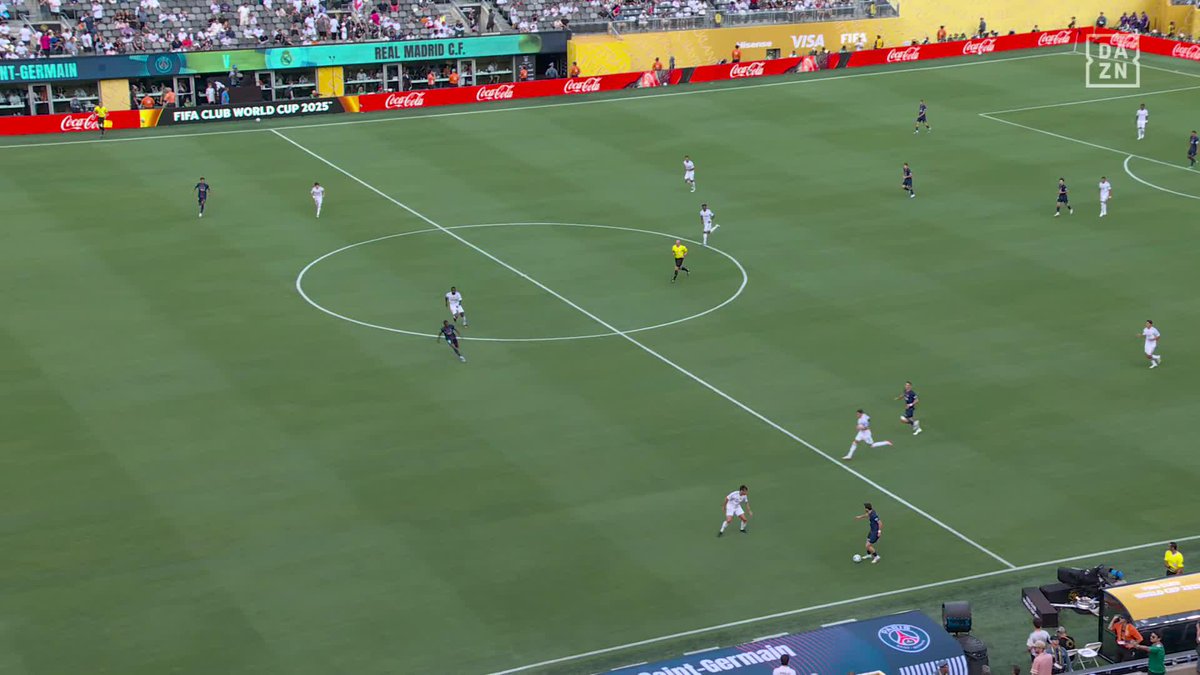Offside or not wtf is Doue doing in so much space??? Is this a charity game???