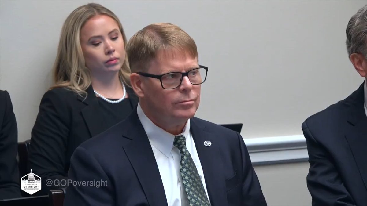 🚨 EXCLUSIVE FOOTAGE: Joe Biden's White House doctor, Kevin O'Connor, PLEADS THE FIFTH and REFUSES to answer if he was ever told to lie about Biden's health or whether he believed Biden was unfit to execute his duties as president. What are they hiding? WATCH THE DEPOSITION 👇🏻