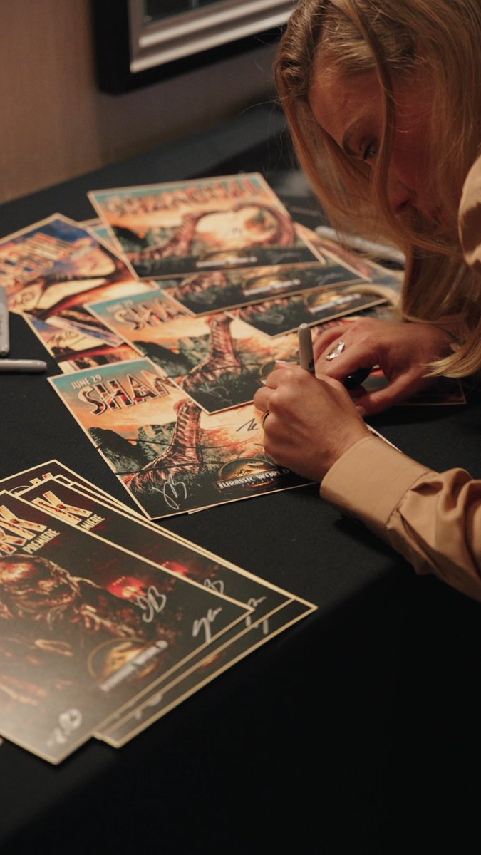 These Jurassic World Rebirth SIGNED Tour Posters could be yours! Comment below with your favorite dinosaur from the film for a chance to win 🦖 Winners will be selected at random.