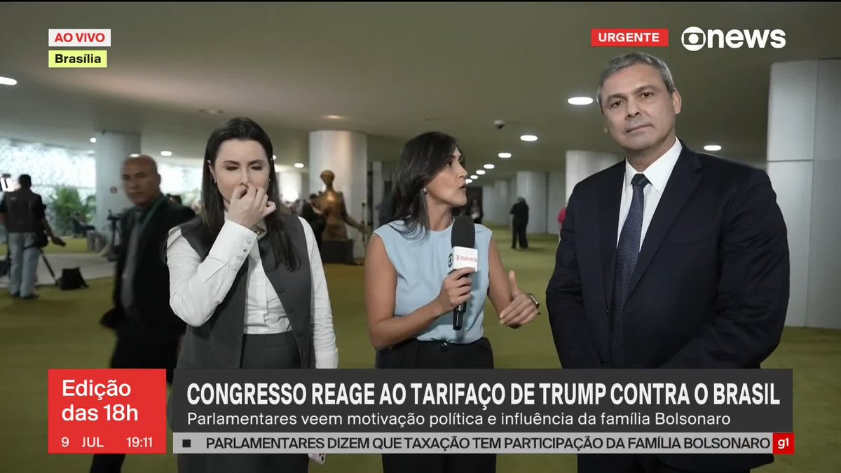“Quem poderia esperar uma coisa dessa? Eu não me lembro de uma agressão estrangeira tão grande ao Brasil. Agora, tem que haver um sentimento de unidade nacional, porque foi mais do que tarifar em 50%, o que já seria muito grave. Na carta do Trump para o Lula, fica claro que a motivação é política: o julgamento de Bolsonaro no Supremo. Parece uma chantagem do Bolsonaro com o país”, diz Lindbergh Faria, líder do PT na Câmara, e a líder da Minoria, Caroline De Toni (PL-SC) rebate: “Quando a gente olha a carta de Donald Trump sobre a taxação de 50%, percebe claramente que ele começa falando da perseguição, que nem deveria existir, e do processo ilegal contra Jair Messias Bolsonaro. E ele é claro dizendo que são as autoridades que não estão respeitando os princípios democráticos: presidente Lula e STF”. ➡ Assista ao #Edição18: #GloboNews