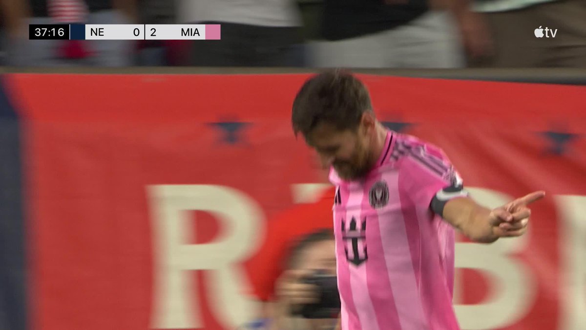Leo makes it two! 🐐 For the fourth straight MLS game, Messi has a brace.