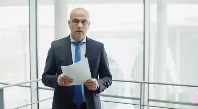 888 Jetzt ist es amtlich, alle die gespritzt haben wurden BETROGEN.... EMA bestätigte es OFFIZIELL selbst: Die CORONA-Impfung hatte nie die Datenlage, um andere Mitmenschen zu schützen. Rainer Rothfuß Wie fühlt man sich als Diskriminierer jetzt so, wenn man das liest und jahrelang gegen uns Ungeimpften gehetzt hat und entlassen hat usw... ?