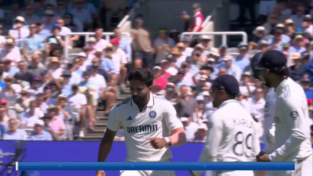 "Absolute JAFFA!" 😍 TWO wickets in an over for Reddy 🌪️