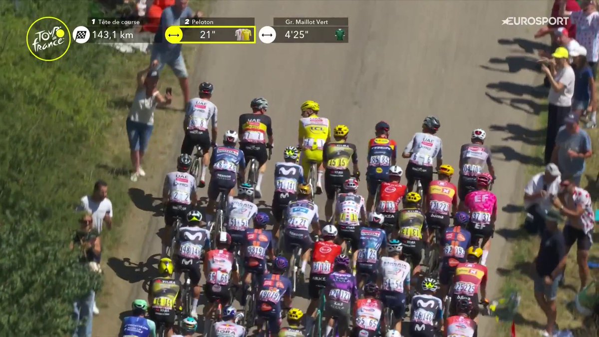 Pogacar cierra en primera persona el movimiento de Visma. #TDF2025