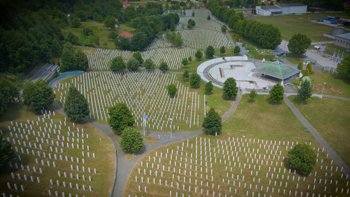 🗓️ 11 Temmuz 📍 Srebrenica Sonsuz bir yasın tanığı "Potoçari Soykırım Kurbanlarını Anma Müzesi", kapılarını ziyaretçilerine açmaya hazırlanıyor. Unutmadık. Unutmayacağız.