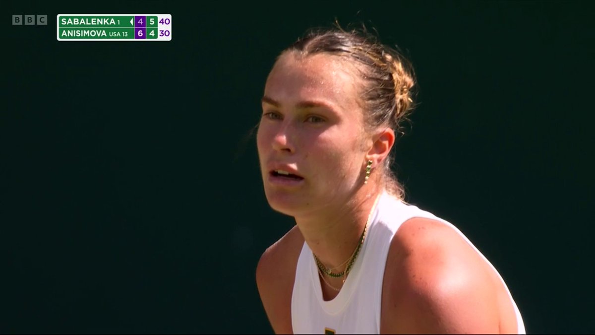 Sabalenka hits back and wins the second set 6-4! 🎯 Her #Wimbledon semi-final against Anisimova is going to a decider ⚖️ Who wins? #BBCTennis