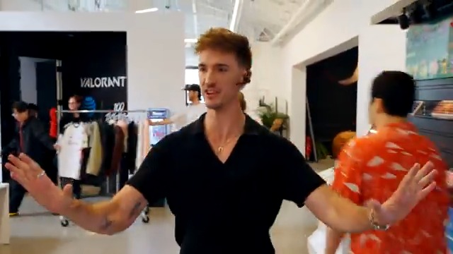 THE STREAMER WEARS PRADA 👠 Welcome to 100 Thieves, 100T Anita