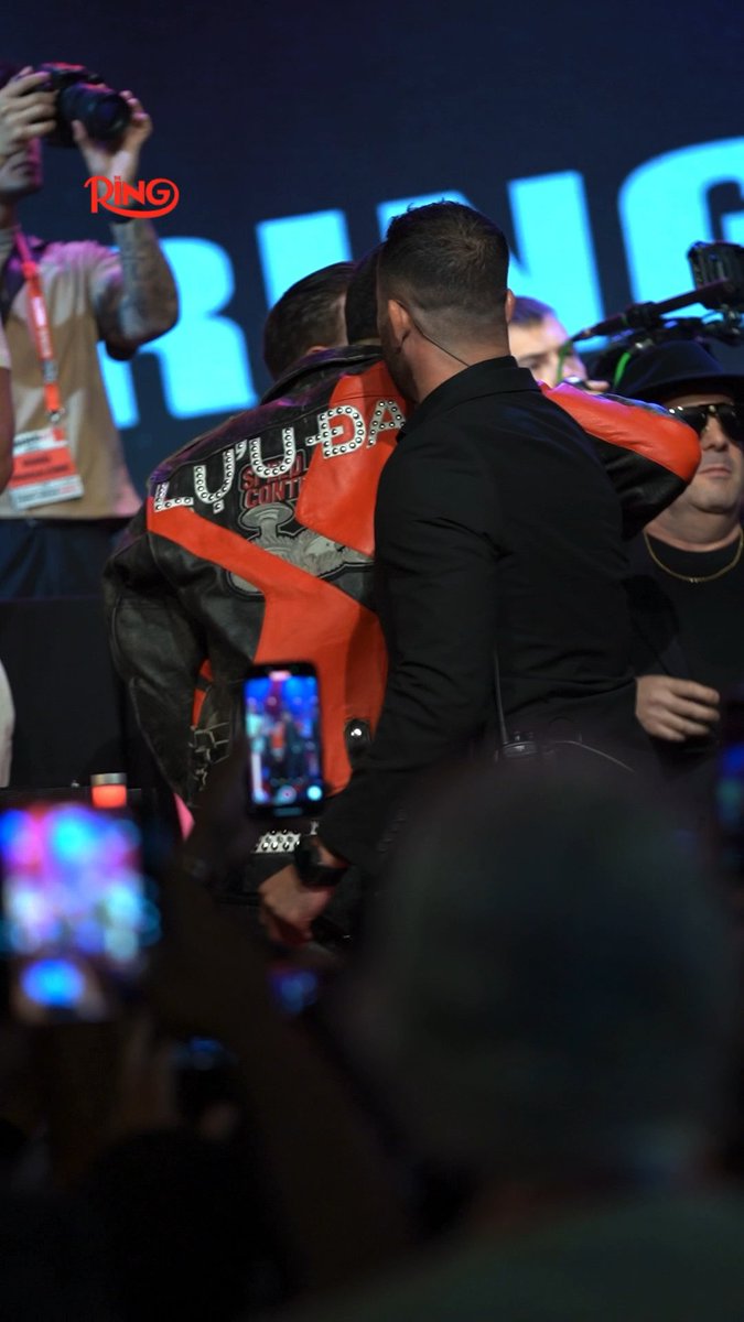 Edgar Berlanga and Hamzah Sheeraz have to be separated during a seriously intense face-off ‼️ Ring III live on DAZN l July 12th in New York 🥊 🎟️ Get your tickets now: