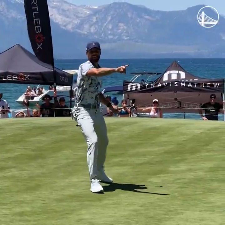 Curry putt from RANGE 🎯