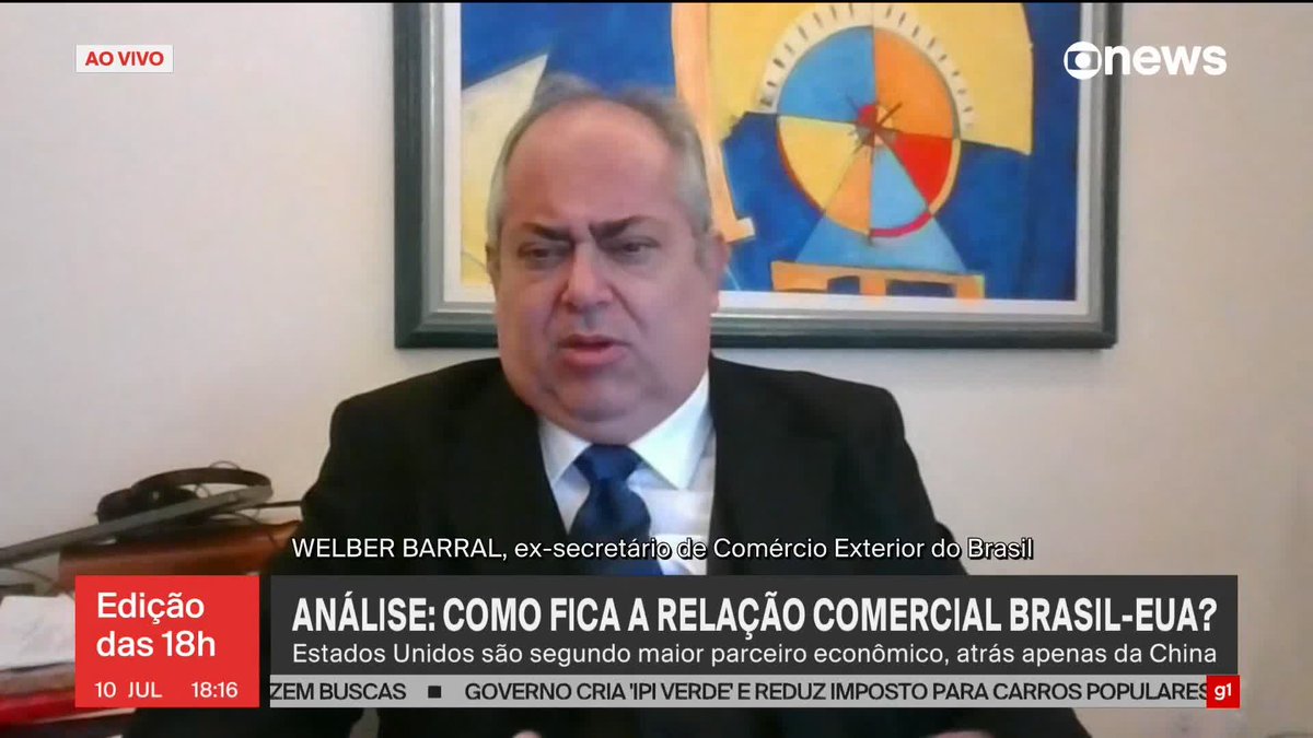 “Nós sabíamos que vinha uma medida contra o Brasil, e havia uma aposta de seria uma tarifa de 25%. (...) Acabou vindo mais alta porque houve o timing de vários fatores: a questão do Brics, manifestações do presidente Lula, há uma atuação de brasileiros nos Estados Unidos contra os interesses brasileiros e outras questões que se somaram, como a das redes digitais e as decisões judiciais brasileiros, e tudo isso levou a um valor que é absurdo, os 50% de tarifa”, diz Welber Barral, ex-secretário de Comércio Exterior do Brasil, sobre a tarifa imposta por Donald Trump. Ele cita, também, problemas jurídicos e comerciais que os exportadores brasileiros já estão enfrentando. ➡ Assista ao #Edição18: #GloboNews