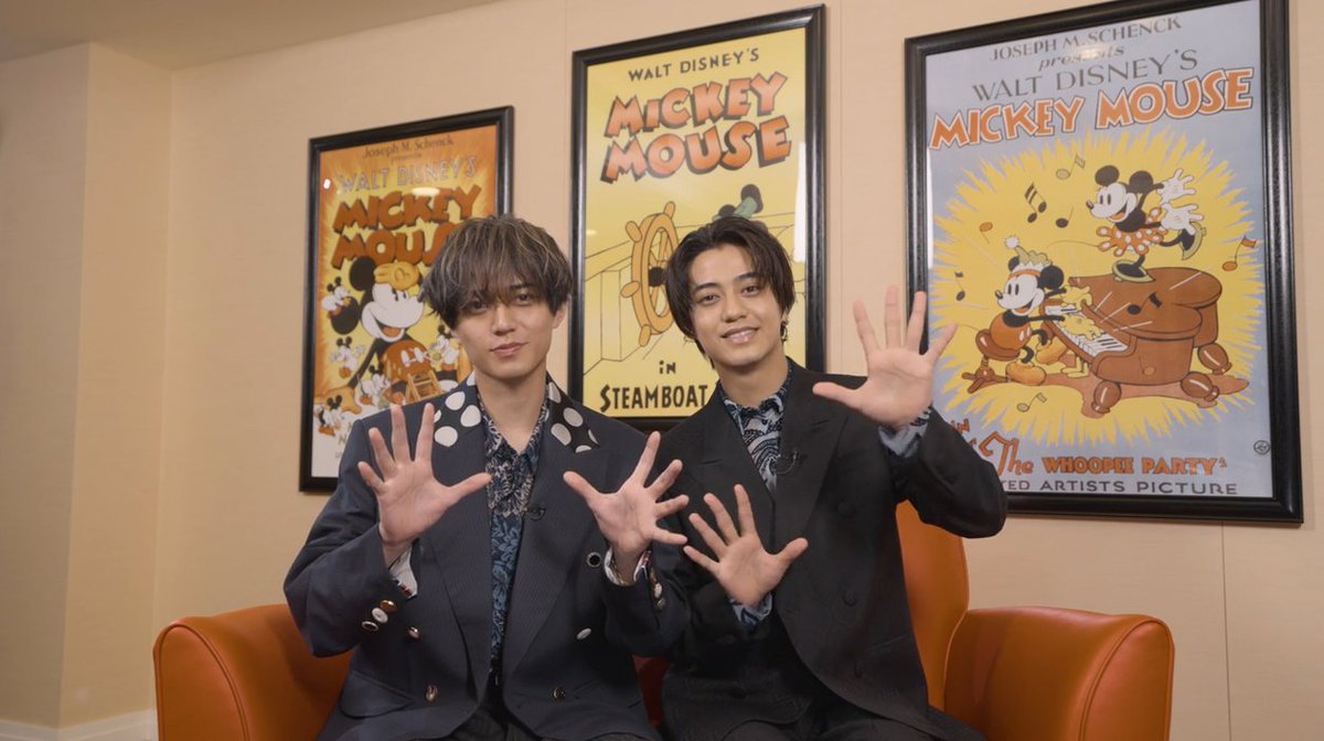 🖤King & Princeのコメント到着💛 お二人がチェックしてほしいポイントは❓ #ディズニープラス 独占のメイキング映像と 初解禁のMVフルバージョン⭐️ 『King & Prince: What We Got ~奇跡はきみと~』 8月1日(金) ディズニープラスで世界同時配信開始 #ミッキーxキンプリ #WhatWeGot_奇跡はきみと