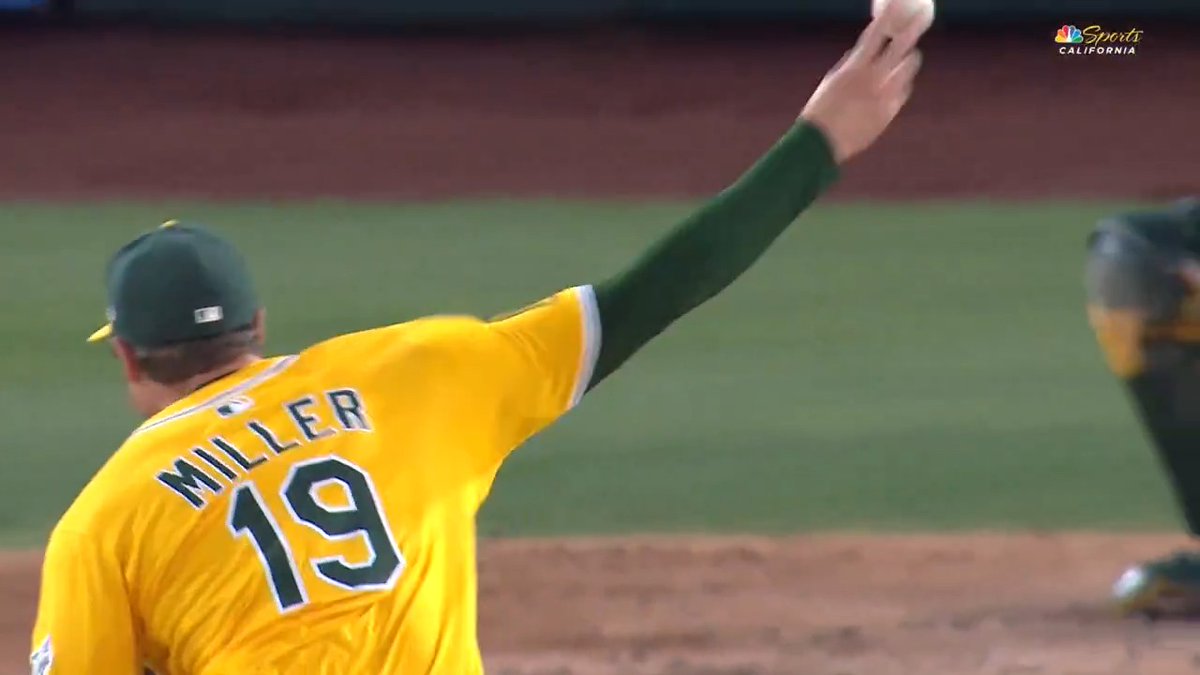 ¡Mason Miller lanzando pura piedra! 🔥 ¡104.1 MPH! Es el lanzamiento más rápido en el 2025 en MLB! 🥵