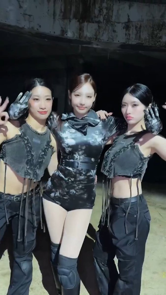 THIS IS FOR #OJOGANG 💚 4⃣ Listen [THIS IS FOR] 4⃣ #TWICE #트와이스 #NAYEON #나연 #OJOGANG