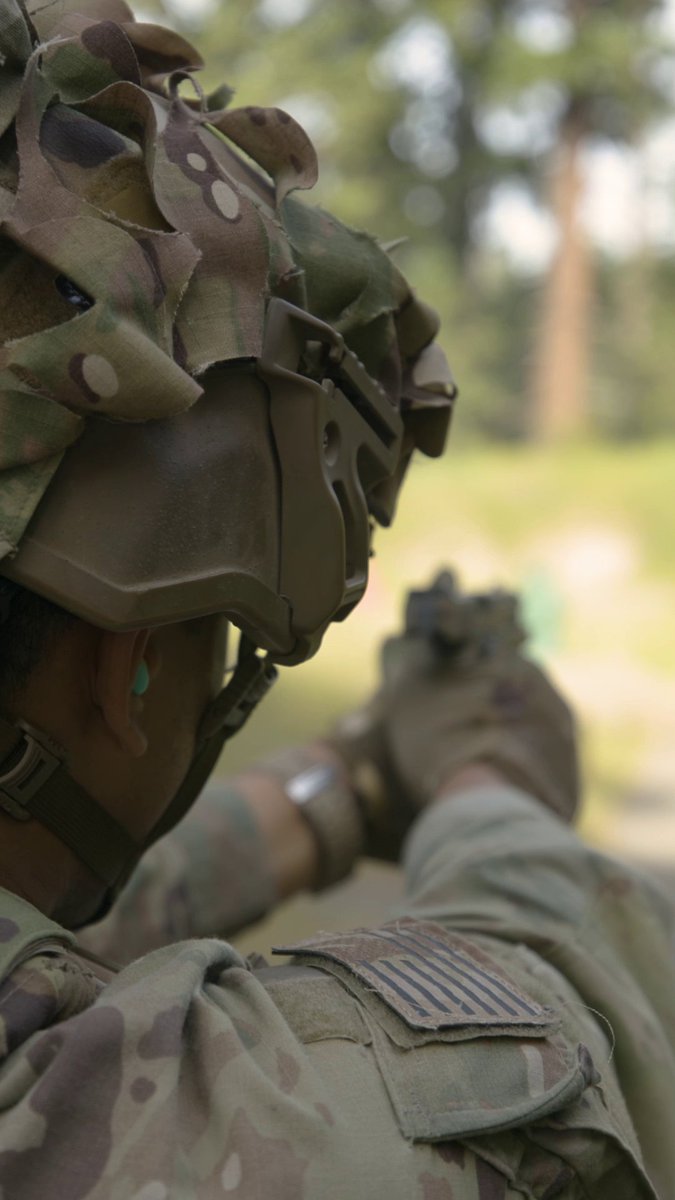 Enjoy this patriotic throwback to I Corps's Fourth of July video. 🇺🇸 🦅 💥 #Hooah