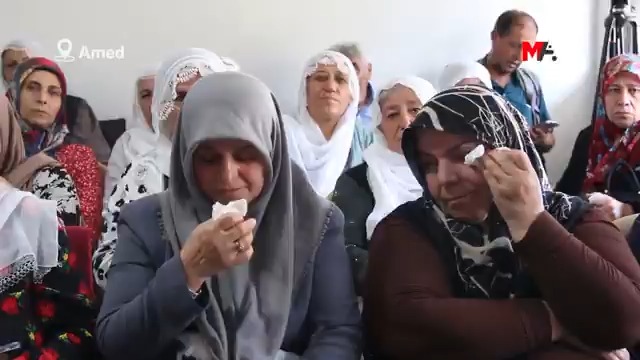 Bu süreçte en çok onların yüreği yandı. Yürekleri yandığı oranda daha çok mücadele ettiler, direndiler. Başlarında beyaz tülbentleri ile dillerinde asla Barış eksilmedi.