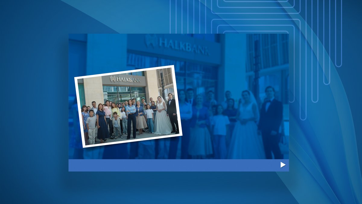 Hayat bazen mutluluğa imza attığınız, aile olduğunuz o gün başlar. Mutlu başlangıçlara giden yolda yanınızdayız. Çünkü biz, bağları sevgiyle örülü kocaman bir aileyiz! Halkbank Ailem: Aileniz için güçlü bir çatı! 💙