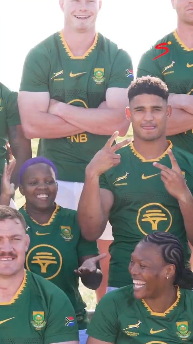 A very special team photo 🇿🇦💚 The Springbok Women and Men came together this morning in Gqeberha ahead of their double-header tomorrow 🤝 #HereForHer | #SSRugby