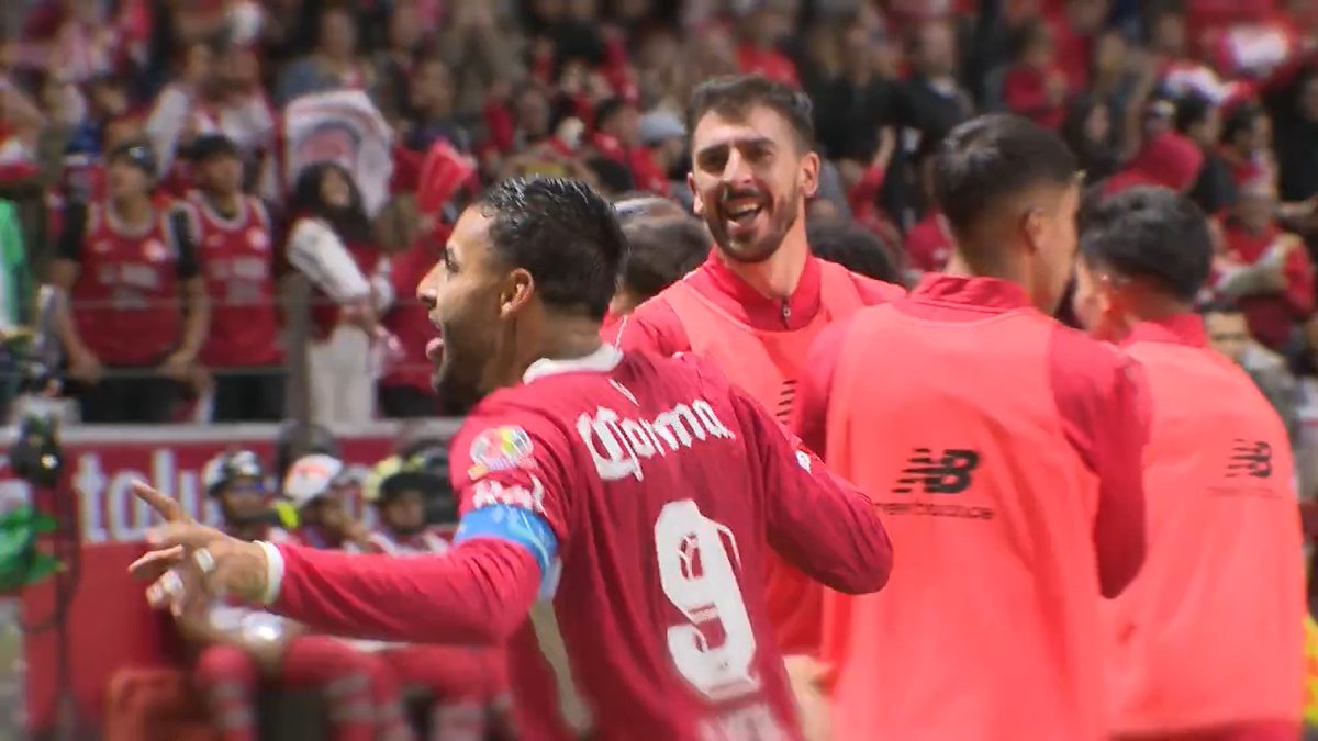 ¡El Infierno arderá aún más! 🔥 El Deportivo Toluca se verá por las pantallas de TV Azteca Deportes con la calidad que manejamos siempre. El monarca de la Liga MX y los campeones de la pantalla se unen. 🏆 #ChorizoPower