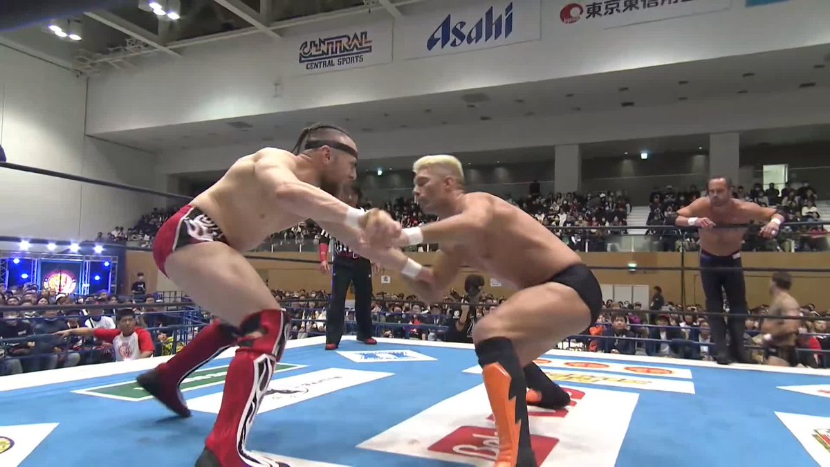 i cant tell you how much i enjoy when pro wrestling looks like this