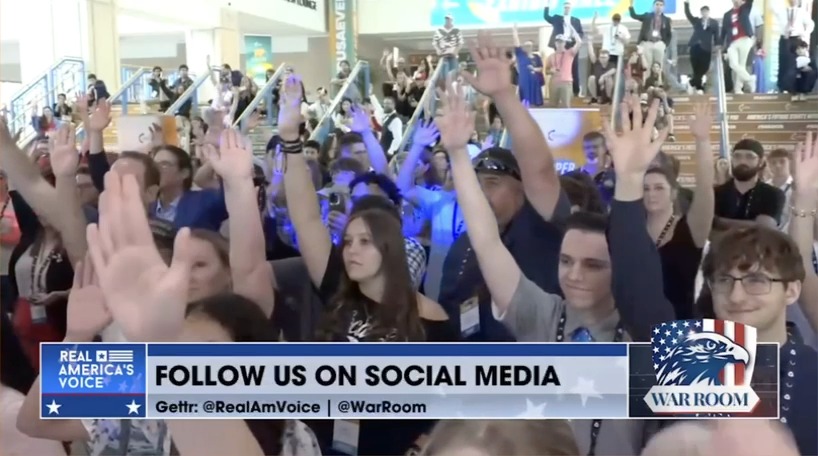 Charlie Kirk: How many of you think this Epstein thing is a big deal? Raise your hand. *Entire audience raises their hands* Charlie Kirk: Every hand has gone up