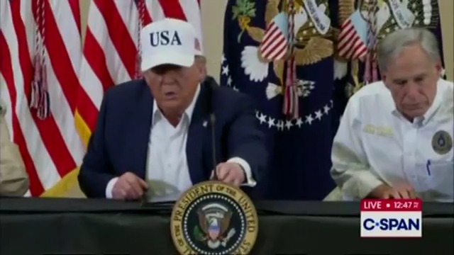 Trump struggles to turn on his microphone