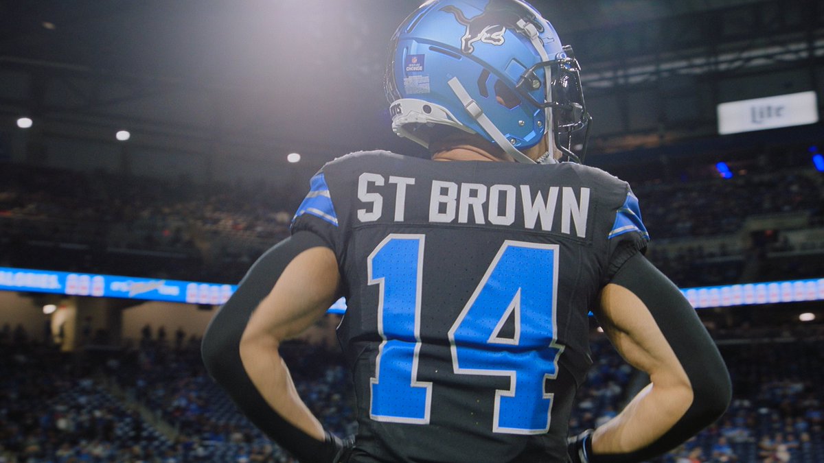 Amon-Ra St. Brown was supposed to be wearing No. 16? 👀 His girlfriend miscounted the amount of WRs taken before him on draft night 💀 (via Netflix Sports)