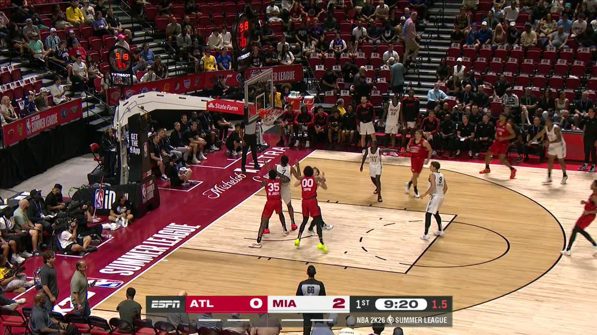 Asa Newell's first bucket is a 3!