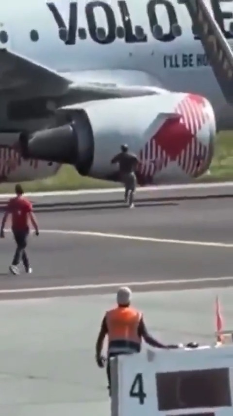 *graphic warning* Well, as I predicted the actual video of a man getting sucked into an engine at the Milan, Italy airport has surfaced. Appears to be a pretty clear case of suicide. Wild way to go out... 👀 #milan #CityLife #urban #flying #italy
