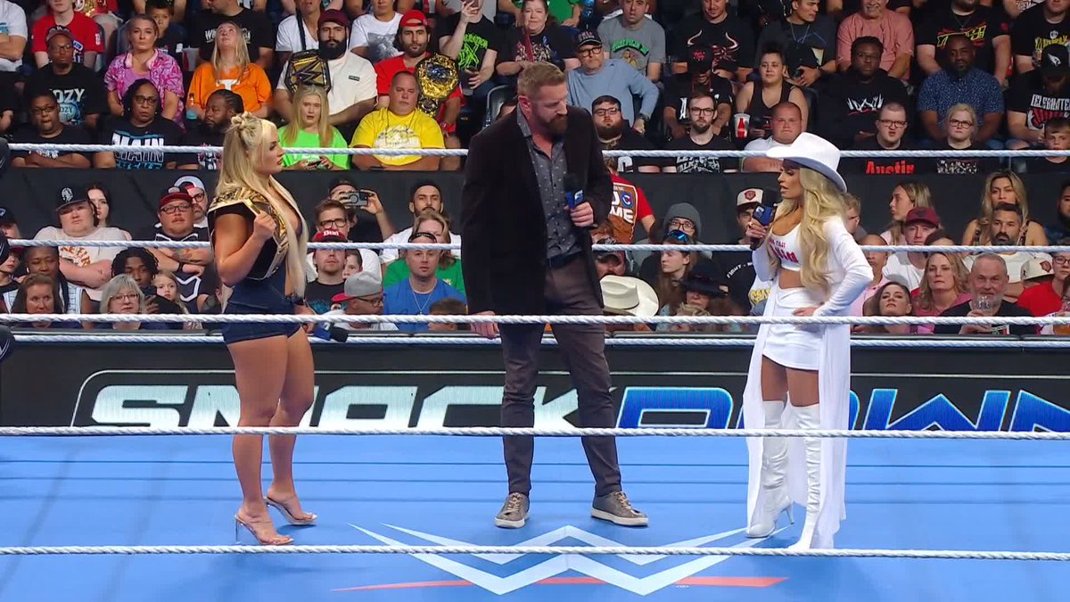 .Trish Stratus plans on becoming an 8x Champion THIS SUNDAY at WWE Evolution! 💪
