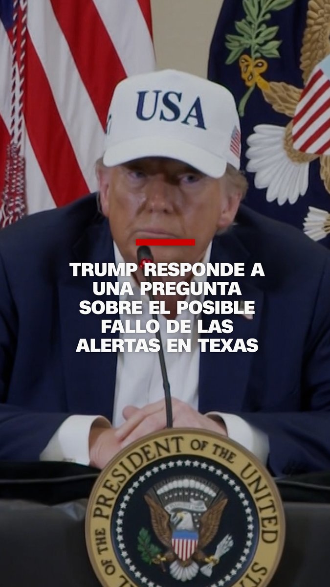 El presidente de EE.UU., #DonaldTrump, habló en Kerrville, Texas, tras las devastadoras y mortales inundaciones en la región. Reprendió a una reportera por preguntarle sobre su respuesta a las familias que cuestionaban los retrasos en las alertas de inundación.