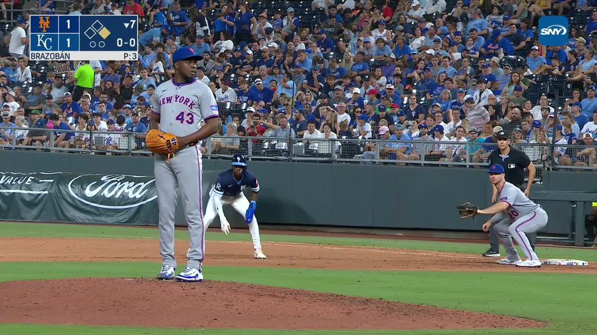 After review, Jeff McNeil tags out Tyler Tolbert trying to steal second base!