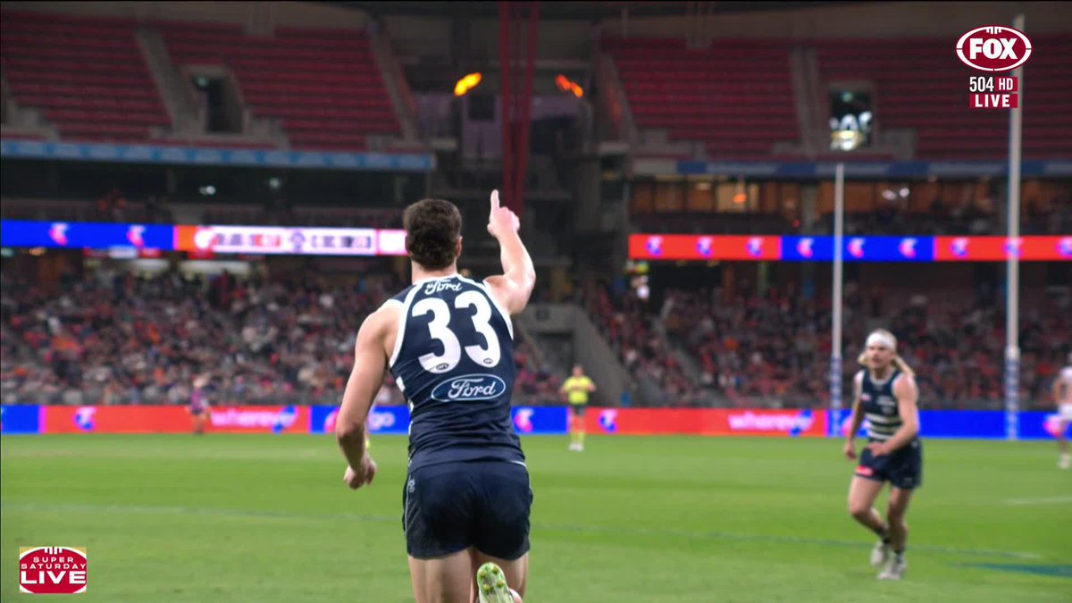 Was this one out of bounds? 👀 📺 Watch #AFLGiantsCats on Ch.504 or stream on Kayo: ✍️ BLOG 🔢 MATCH CENTRE