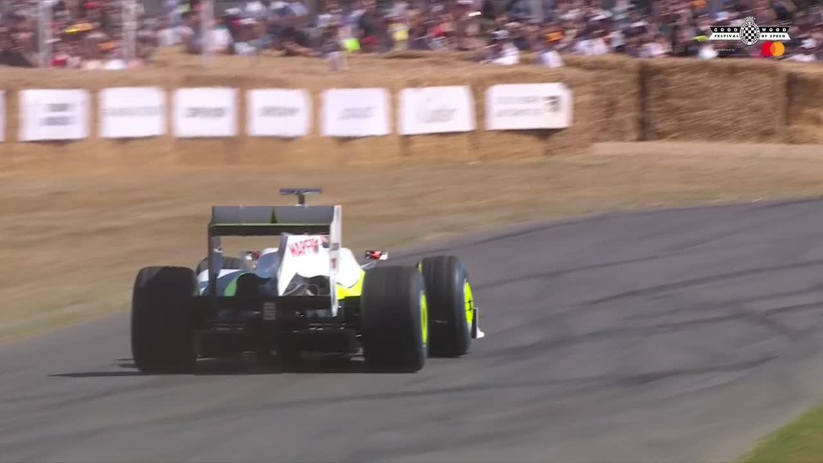 Una de las historias más bonitas de la F1 Uno de los coches que mejor suenan Volver a ver al BrawnGP es UNA PASADA 😍 #GoodwoodDAZN