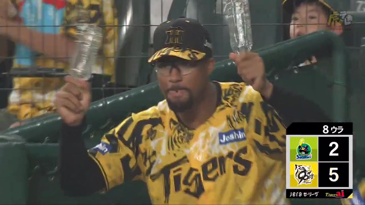 8回裏、坂本選手のライトオーバータイムリースリーベースヒット!バットでも勝利に貢献! #hanshin #虎テレ #阪神タイガース #鼓動を鳴らせ_虎道を進め