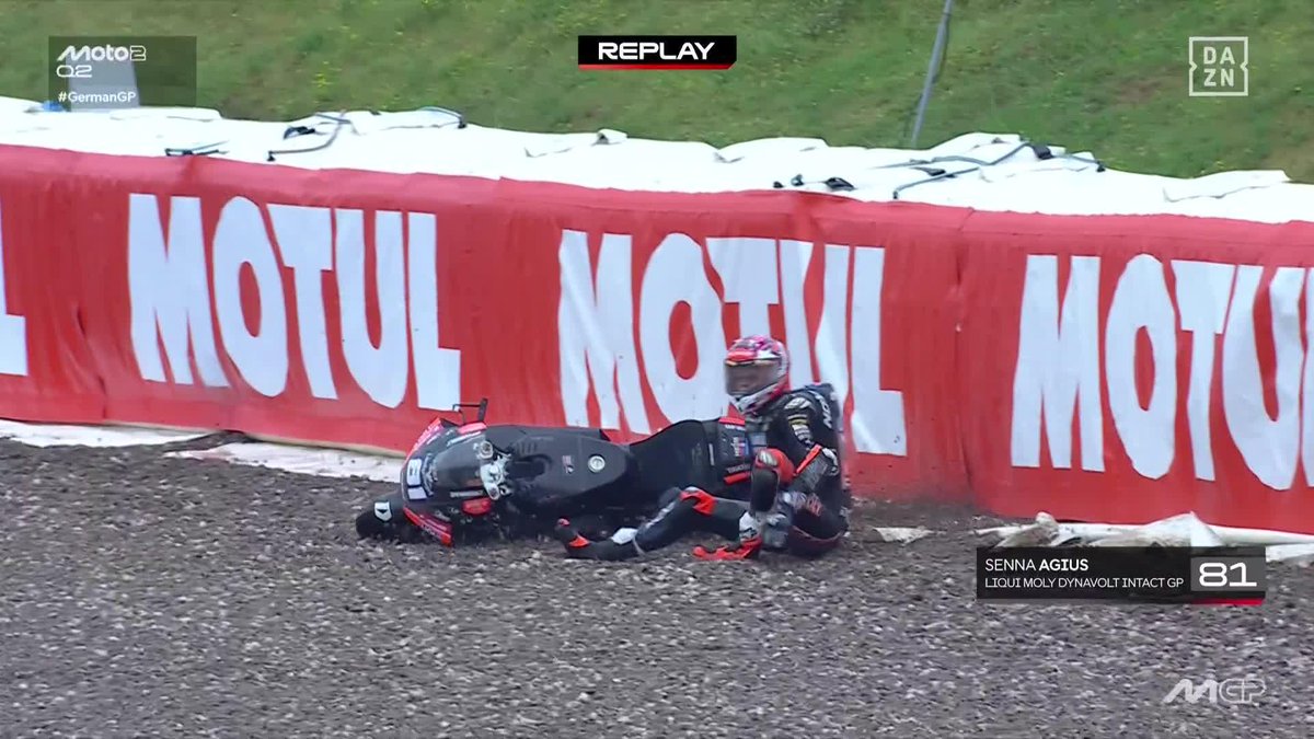 ESA SALVADA ES UNA SALVAJADA 🤯🤯🤯 Agius evita la caída domando su moto completamente desbocada ¡QUÉ LOCURA! #GermanGP 🇩🇪 #MotoGP 🏁