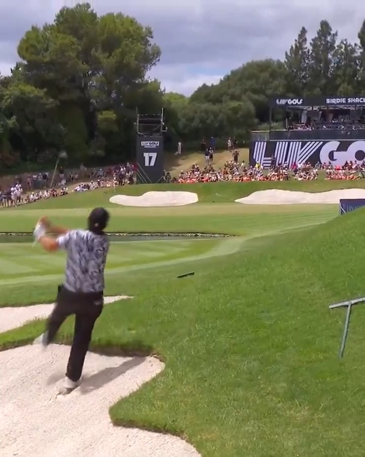 Patrick Reed. Golf shot.