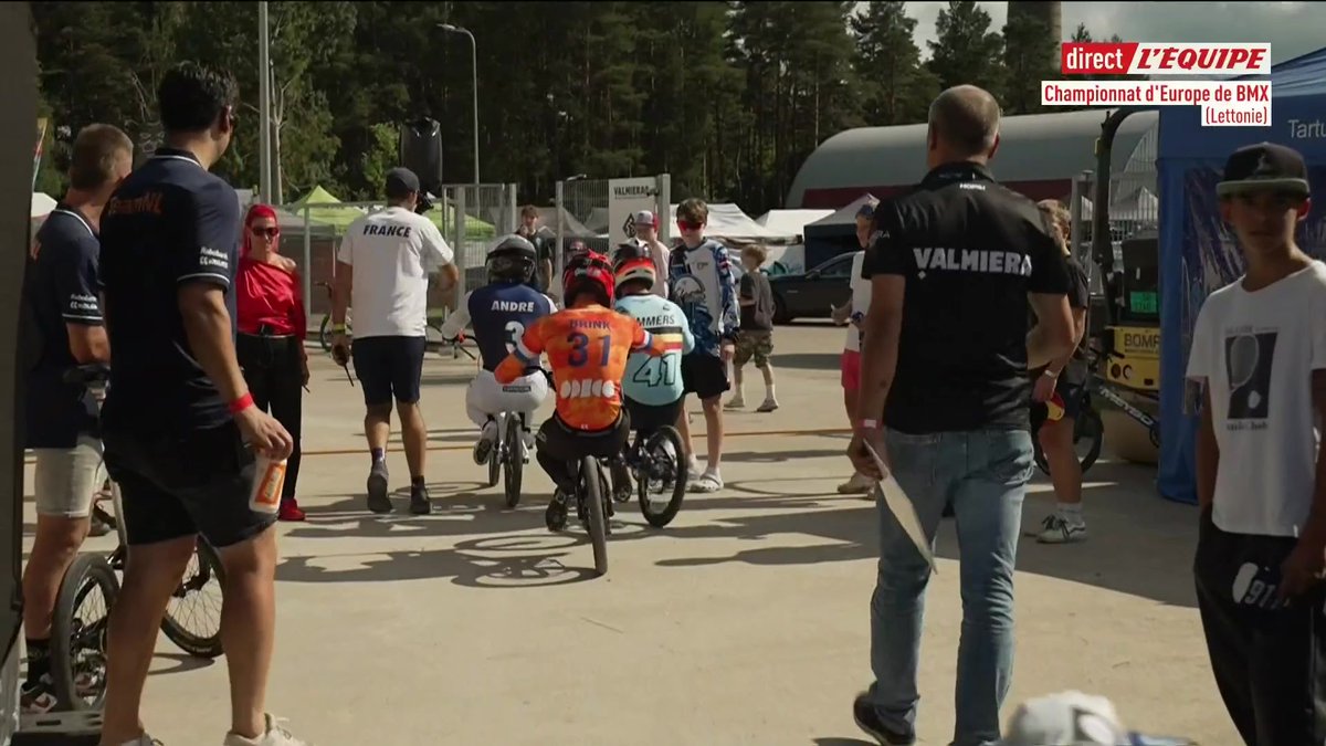 Ohhh un triplé en BMX racing, ça nous avait manqué 🥹