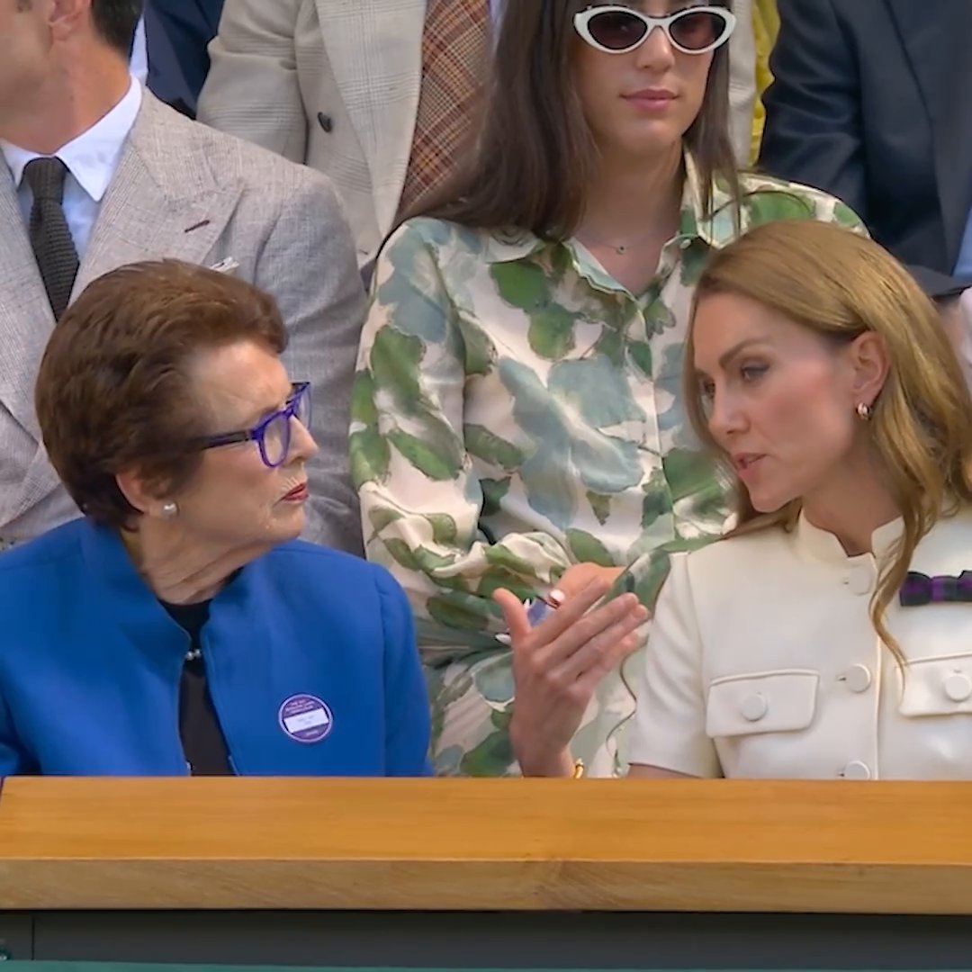 Tennis Royalty 🤝 Royal Family Billie Jean King and Catherine, Princess of Wales, talking at the Wimbledon ladies' final 🎾