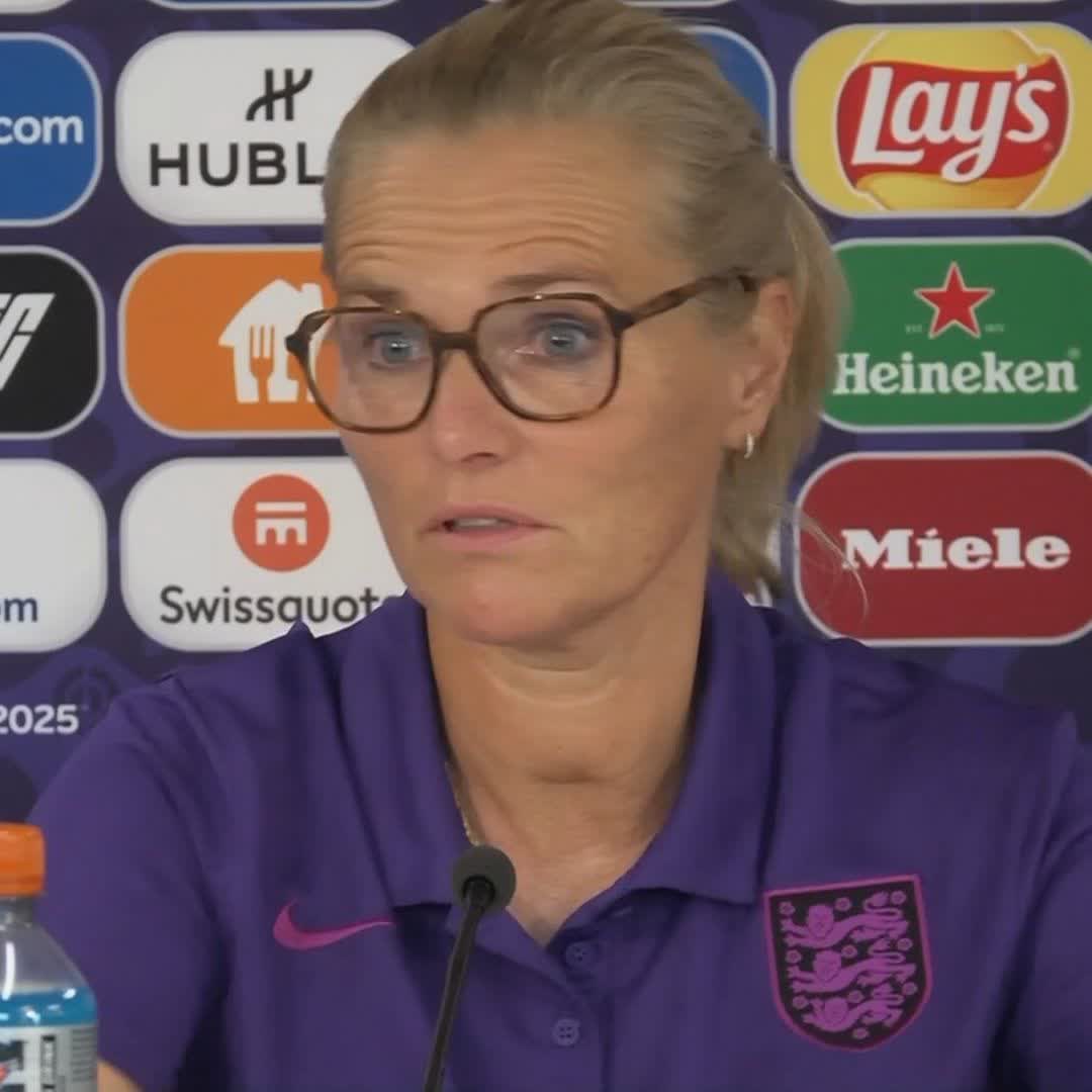 “Everyone can play a full ninety!” ⏱️ Sarina Wiegman provides the latest team news as England prepare to face Wales in their final Euro 2025 group stage match 🏴
