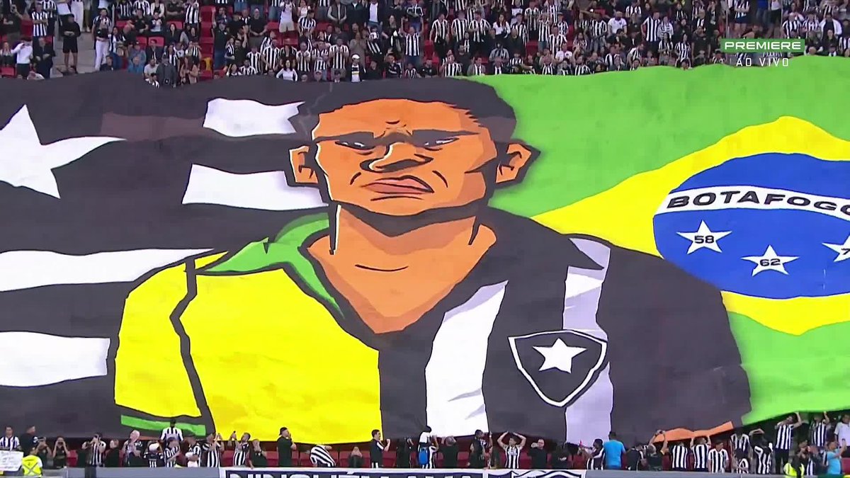Homenagem da torcida do Botafogo para Mané Garrincha, em Brasília. 🎥 Premiere | ge