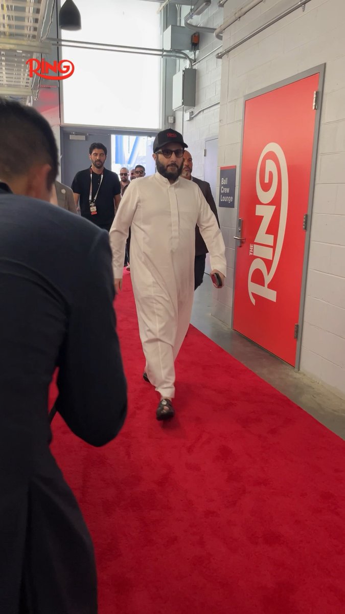 Turki Alalshikh arrives at Louis Armstrong Stadium for Ring III 👋 Ring III is LIVE 🥊 📺 Buy the DAZN PPV now: