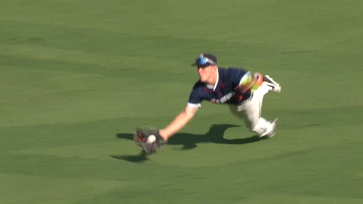 19-year-old Arizona Diamondbacks prospect Slade Caldwell makes an amazing catch in the Futures Game! 👏