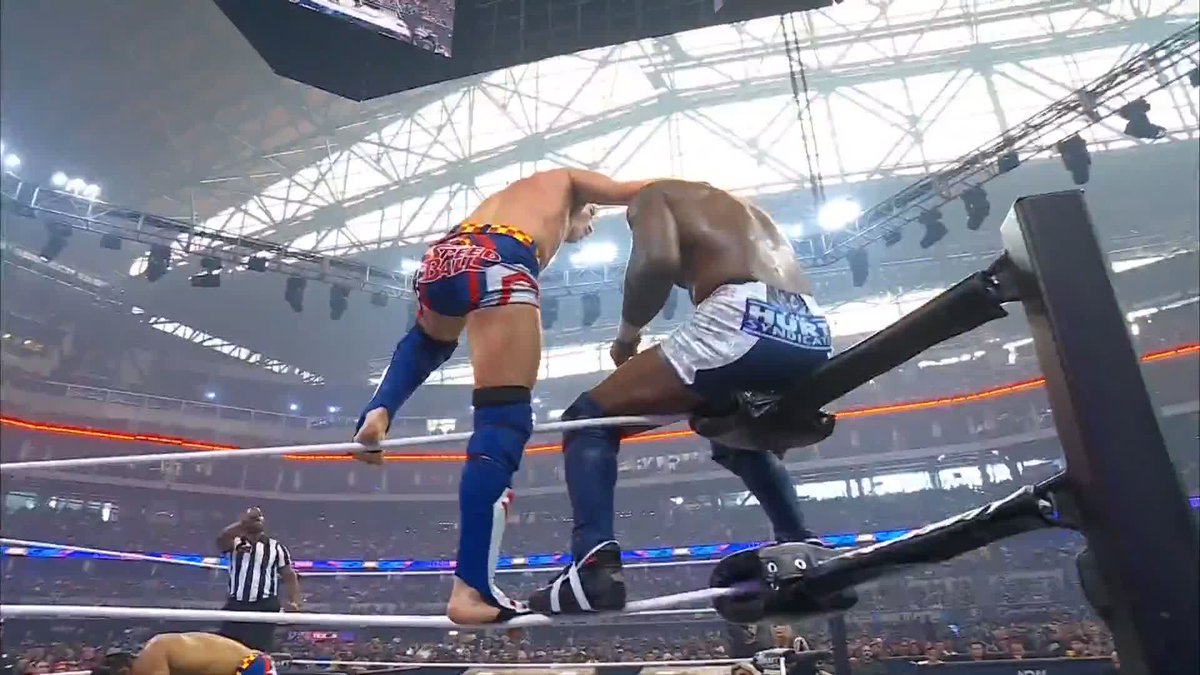 What a save from Kevin Knight ケビン・ナイト! Watch #AEWAllInTexas LIVE on PPV right now!