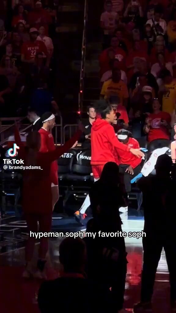 lol Sophie Cunningham has custom hype bumps per each player #indianafever
