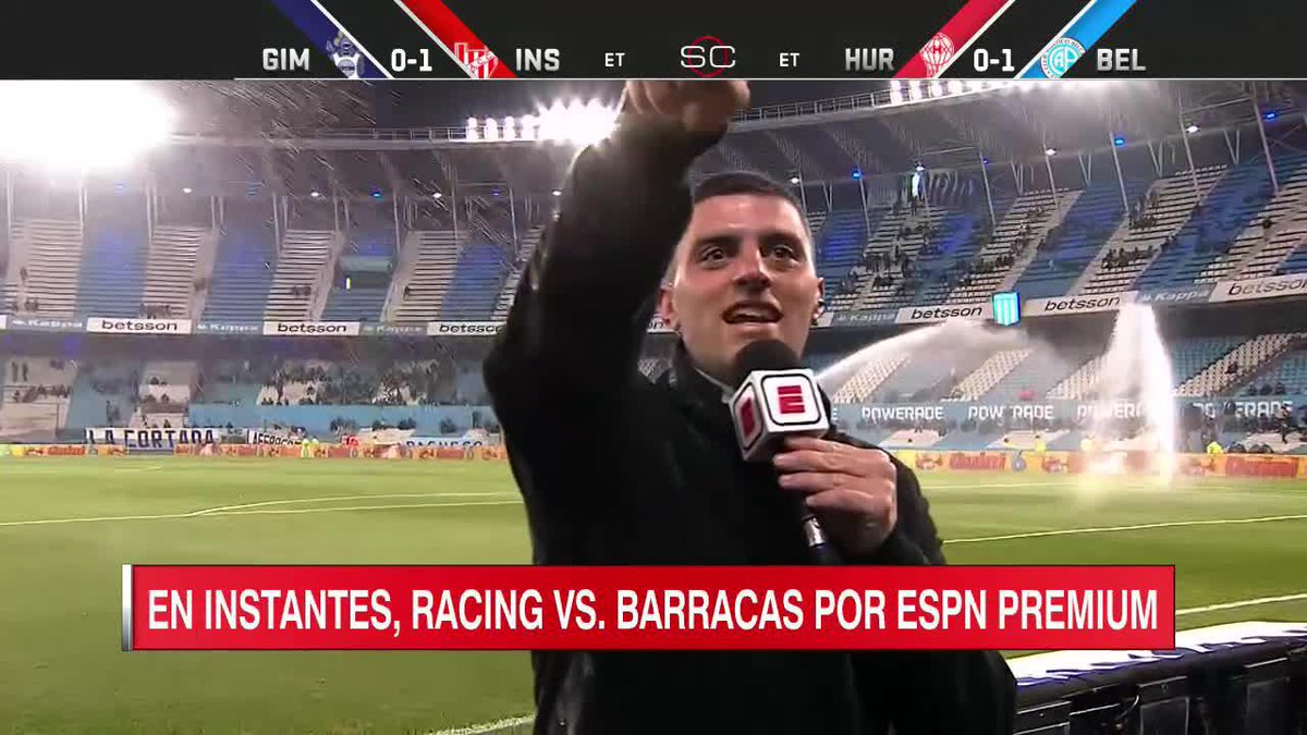 PUSO EL CUERPO EN EL CILINDRO: Tomas Davila fue víctima de los regadores en la previa de Racing vs. Barracas Central. 📺 #SportsCenter | #DisneyPlus