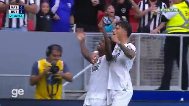O gol de Nathan Fernandes. Vasco 0x2 Botafogo. 🎥 Premiere | ge