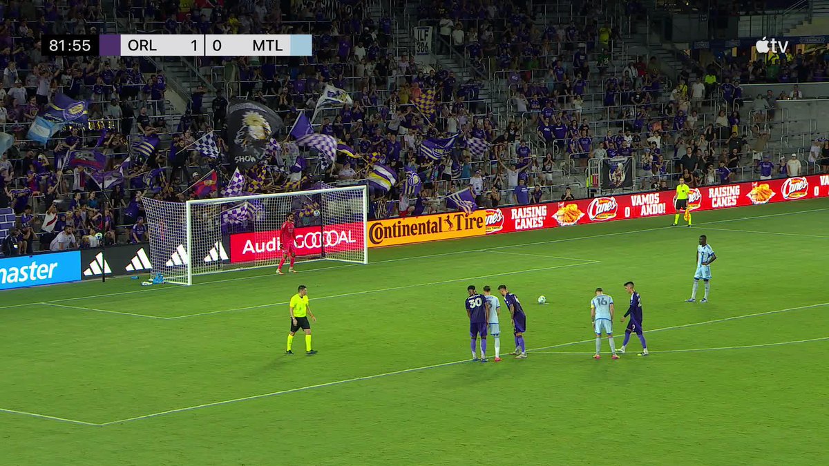 Prince Owusu from the spot! CF Montréal tie it up late in Orlando. 👀 📺 #MLSSeasonPass:
