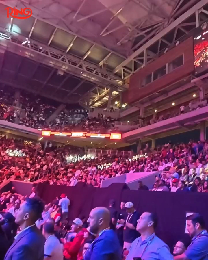 The fans have come out to Louis Armstrong Stadium for Ring III 🏟️ Ring III is LIVE 🥊 📺 Buy the DAZN PPV now: